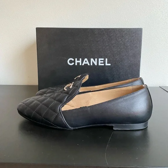 EUC Chanel CC Lambskin Quilted Leather Loafers Flats size 37.5 fits 6.5 - Picture 3 of 11